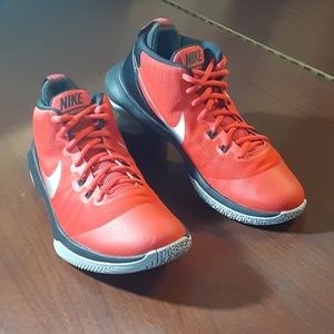 Nike air versatile ll